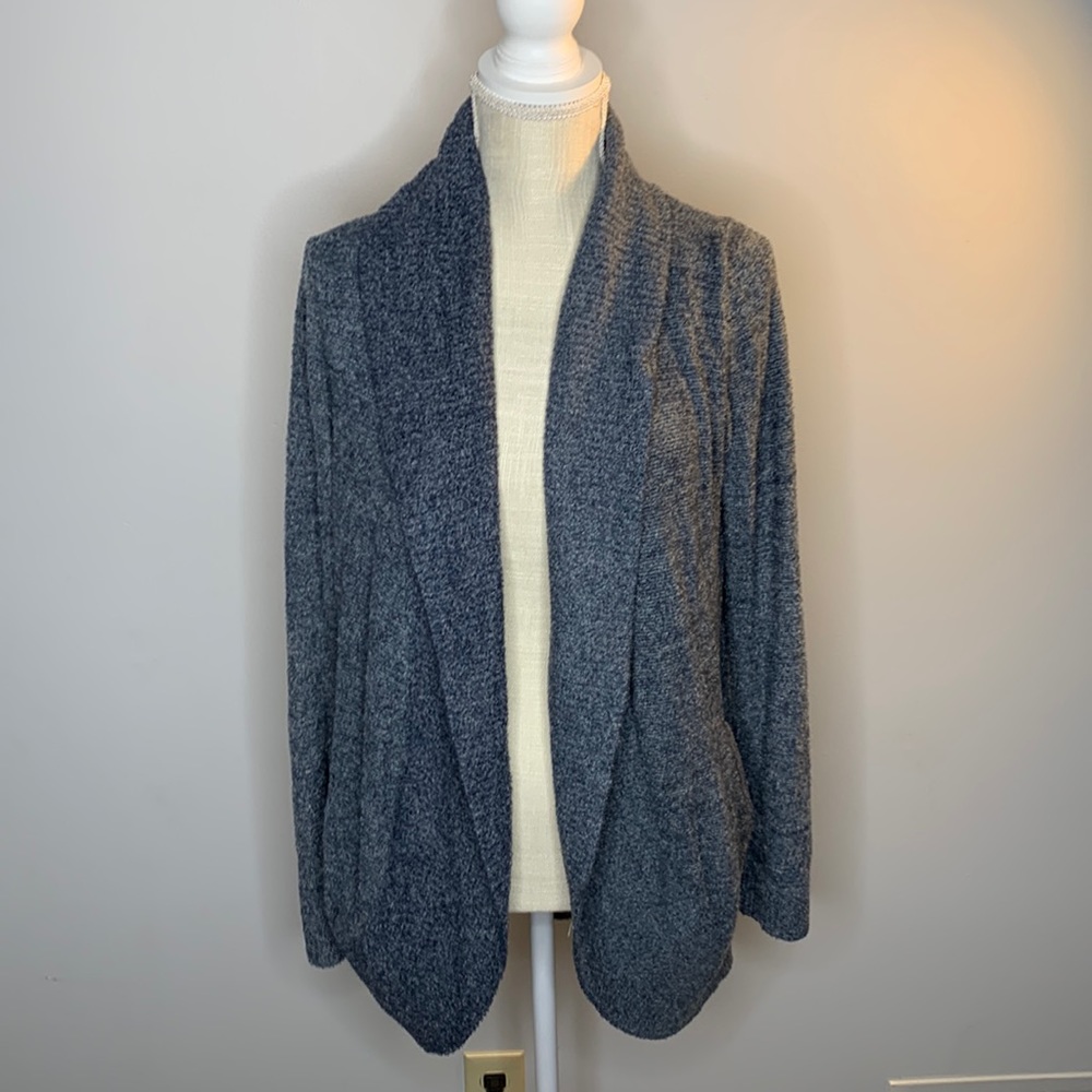 SZ S sweater. Like new